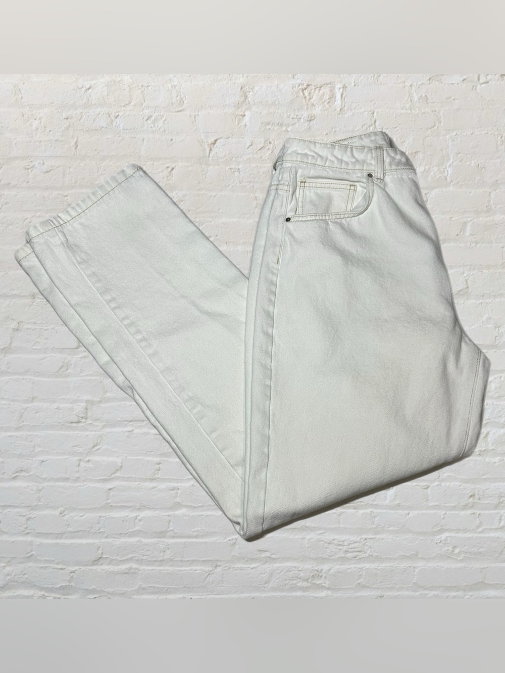 Cotton On Bright White Bleached Denim Long Straight Leg Women’s Jeans Size US 8